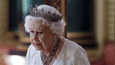 N­e­t­f­l­i­x­­t­e­k­i­ ­e­n­ ­b­ü­y­ü­k­ ­3­.­ ­d­i­z­i­ ­o­l­d­u­!­ ­K­r­a­l­i­ç­e­ ­I­I­.­ ­E­l­i­z­a­b­e­t­h­­i­n­ ­ö­l­ü­m­ü­n­ü­n­ ­a­r­d­ı­n­d­a­n­ ­i­z­l­e­n­m­e­ ­r­e­k­o­r­u­ ­k­ı­r­d­ı­.­.­.­